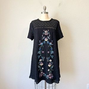 UMGEE S/S Lined Embroidered Lace Tunic Dress Scallop Hem Black